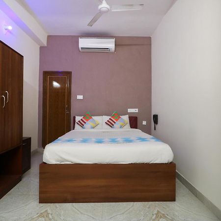 Hotel O Adri Hotels Near Dum Dum Metro Station Экстерьер фото