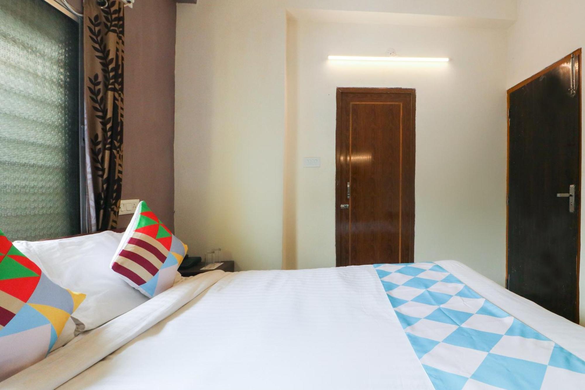 Hotel O Adri Hotels Near Dum Dum Metro Station Экстерьер фото
