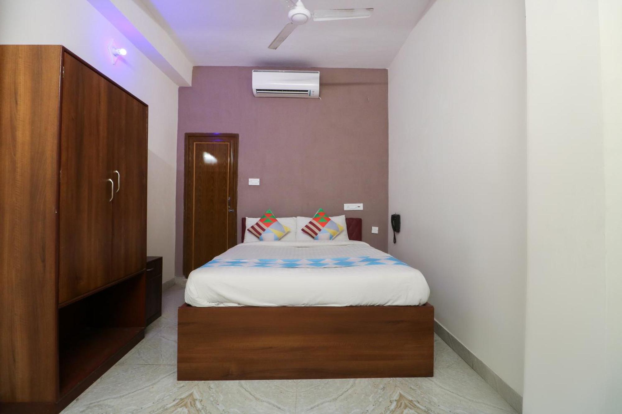 Hotel O Adri Hotels Near Dum Dum Metro Station Экстерьер фото